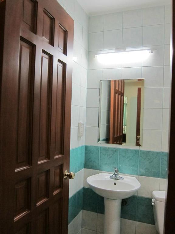 Oftana Suites Mandaue-stad Buitenkant foto