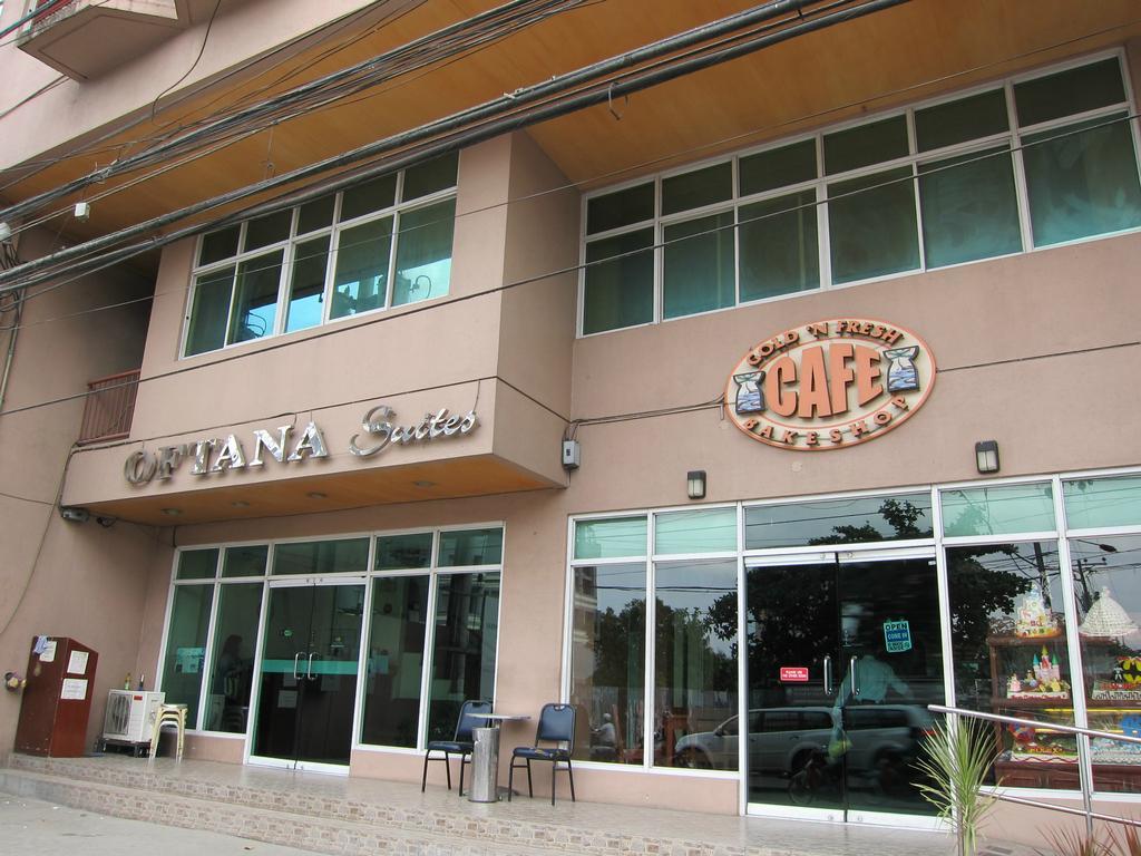 Oftana Suites Mandaue-stad Buitenkant foto